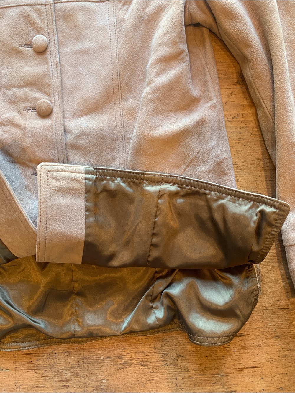 Vintage Women's Suede Button-Front Jacket in Camel - Picture 7 of 16